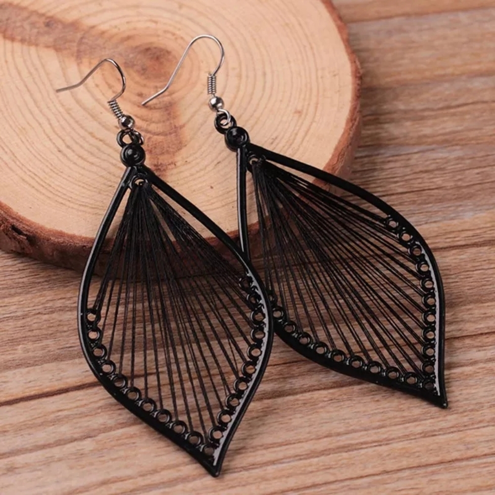 Harp String Earings - Picture 3 of 3